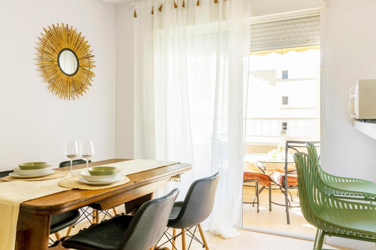 Apartamento Pink Maritimo ตอร์เรเวียคา ภายนอก รูปภาพ