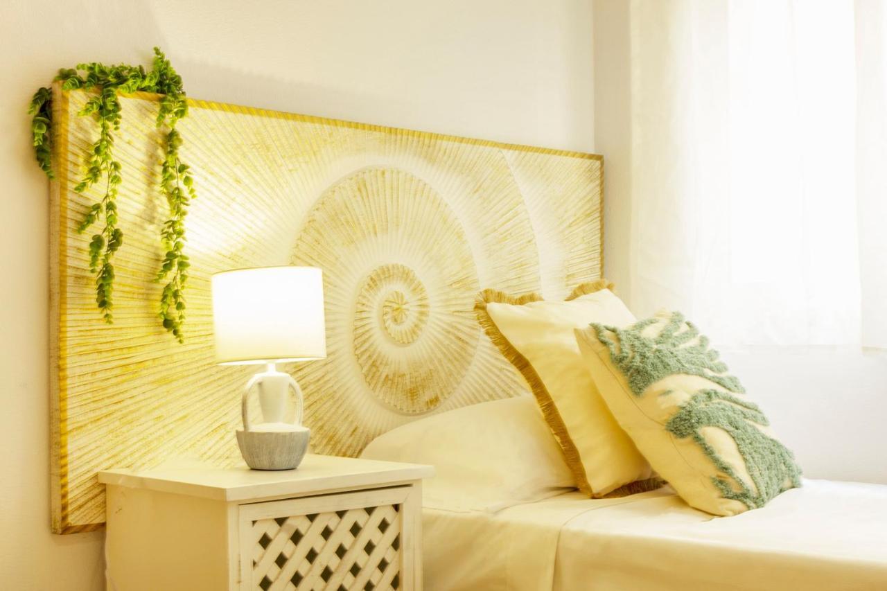 Apartamento Pink Maritimo ตอร์เรเวียคา ภายนอก รูปภาพ