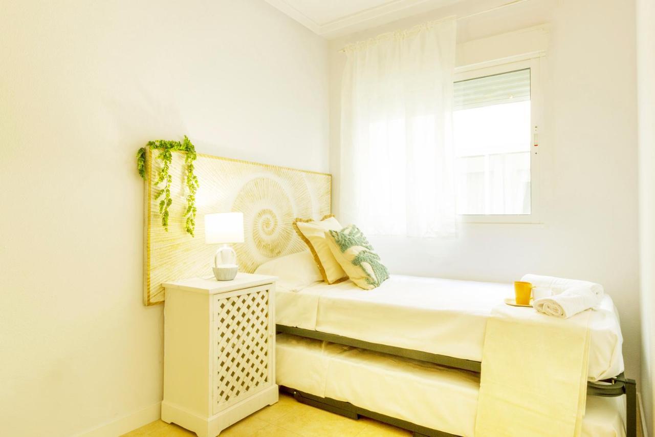 Apartamento Pink Maritimo ตอร์เรเวียคา ภายนอก รูปภาพ