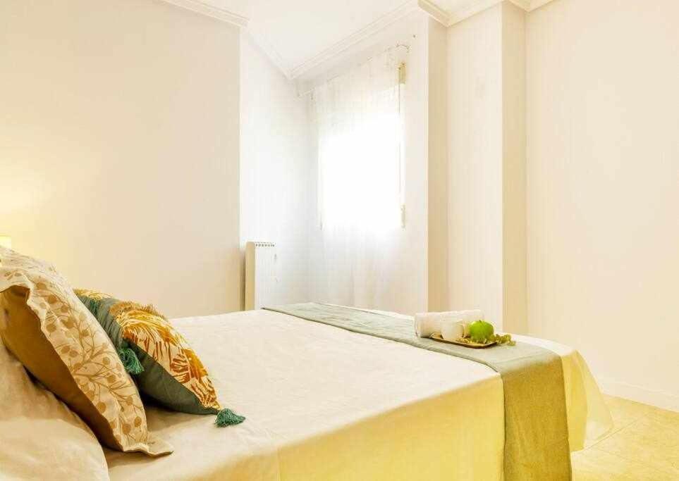 Apartamento Pink Maritimo ตอร์เรเวียคา ภายนอก รูปภาพ