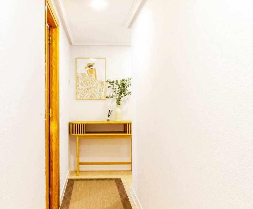 Apartamento Pink Maritimo ตอร์เรเวียคา ภายนอก รูปภาพ