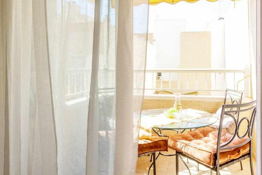 Apartamento Pink Maritimo ตอร์เรเวียคา ภายนอก รูปภาพ
