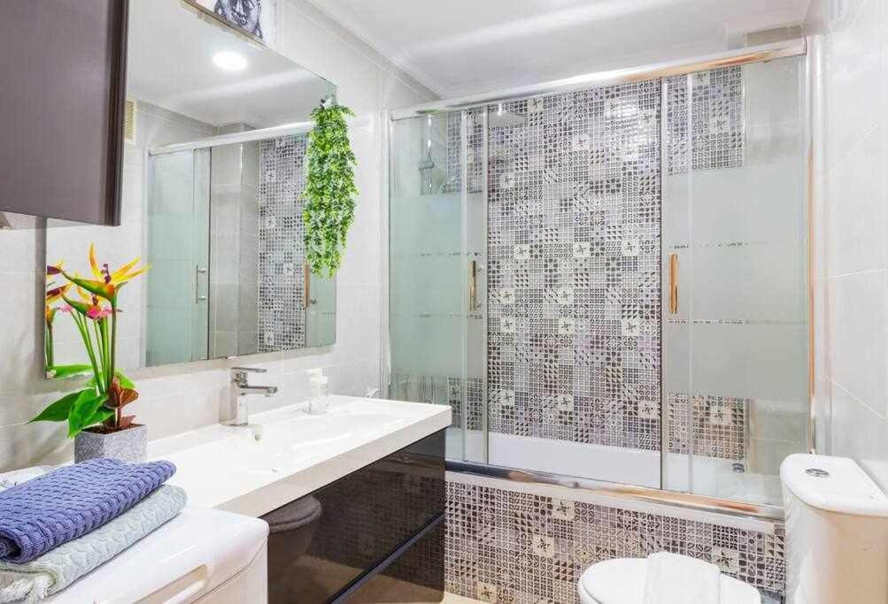 Apartamento Pink Maritimo ตอร์เรเวียคา ภายนอก รูปภาพ